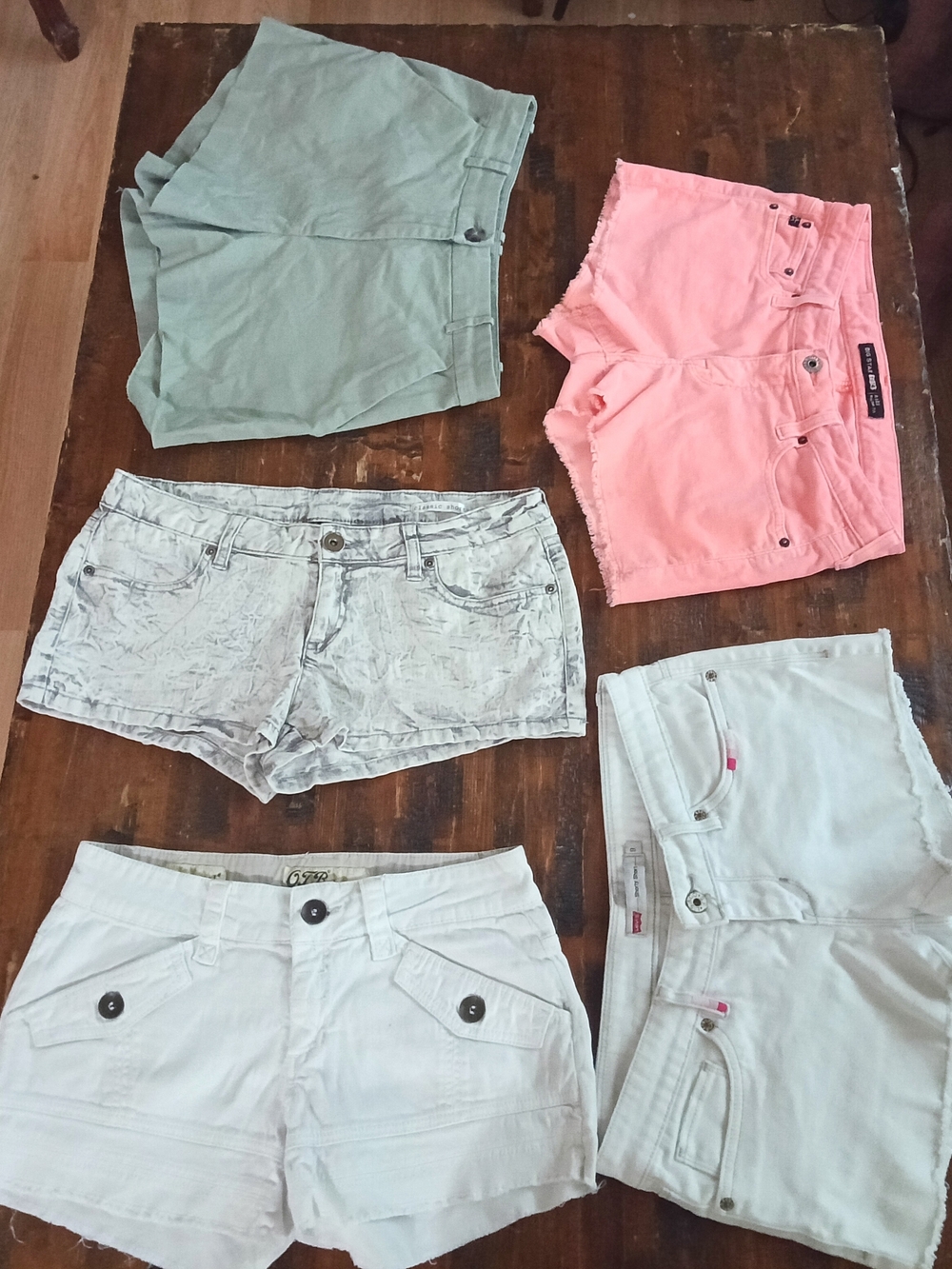 Levi's Shorty Short White Denim Cutoff Shorts Size 9